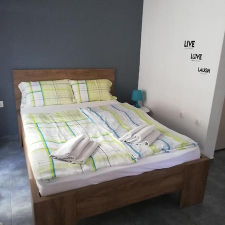 Apartment By The Sea,Neoi Epivates Beach, Thessaloniki Neoi Epivatai Exteriör bild