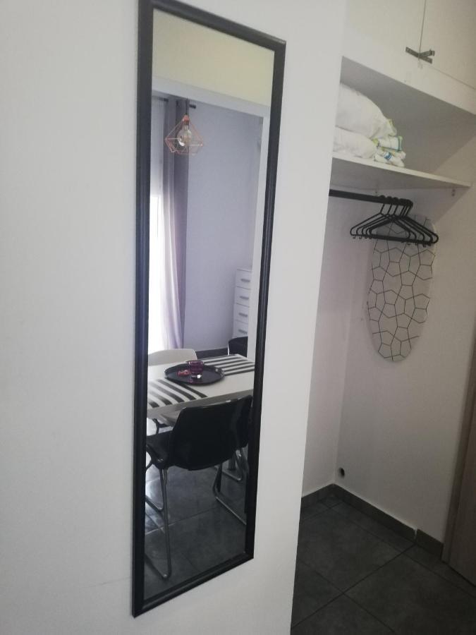 Apartment By The Sea,Neoi Epivates Beach, Thessaloniki Neoi Epivatai Exteriör bild